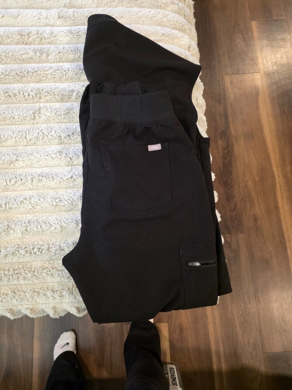Figs / Fabletics Scrubs - Picture 8 of 8